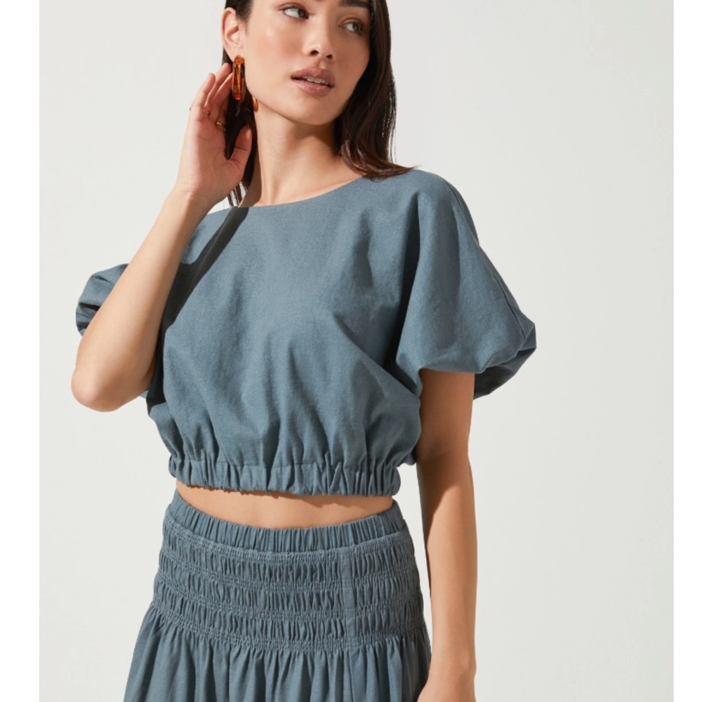 NWT ASTR the Label Linen Perfect Oasis Bubble Sleeve Top - size small